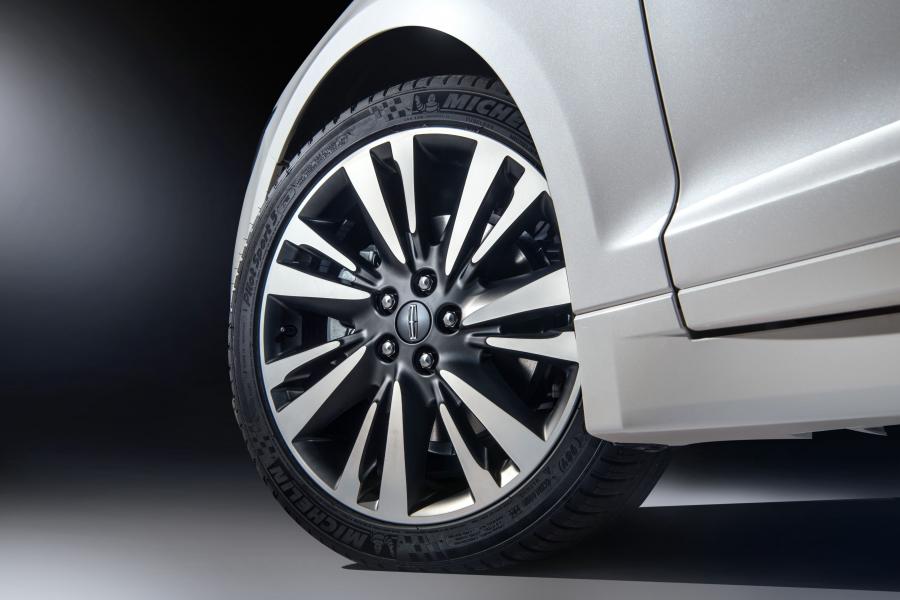 Колеса Lincoln MKZ H 2017 года  (CN) (фото 21 из 40)